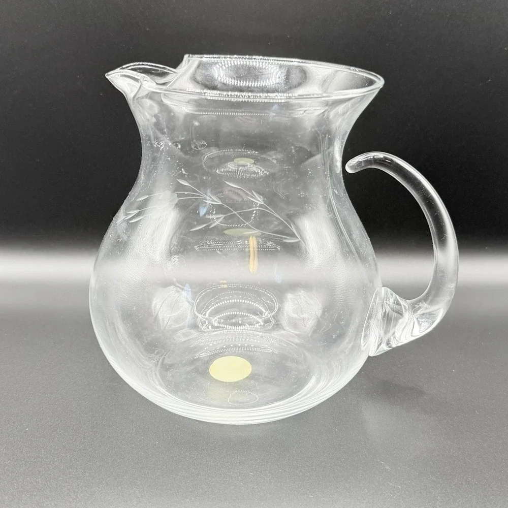 Vintage Princess House Heritage #6134 Crystal Ice Lip Pitcher 32 oz. 1980's